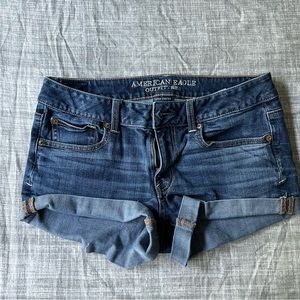 American eagle shortie jean shorts